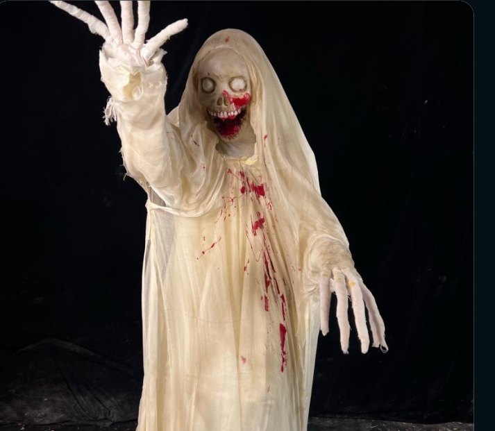White-Robed Zombie Haunted House Props