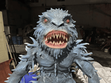 Spiky Animatronic Monster with Sharp Teeth – Ferocious Haunted House Creature