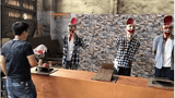 Horror Animatronics Hit the Zombie with Brain for Ghost House Decoration Haunted House Design